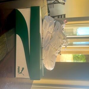 Puma Women’s Mira SQ’s